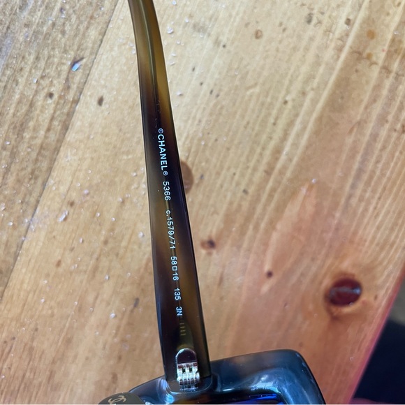 Chanel butterfly sunglasses - Picture 13 of 13